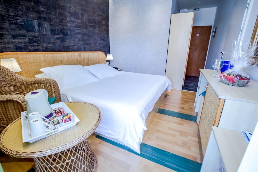 Hotel Villa Adriatica - Adults Only Supetar Kültér fotó